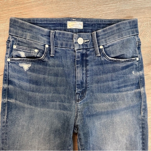 MOTHER Denim The Looker Crop in Graffiti Girl - Size 25 - Picture 5 of 11